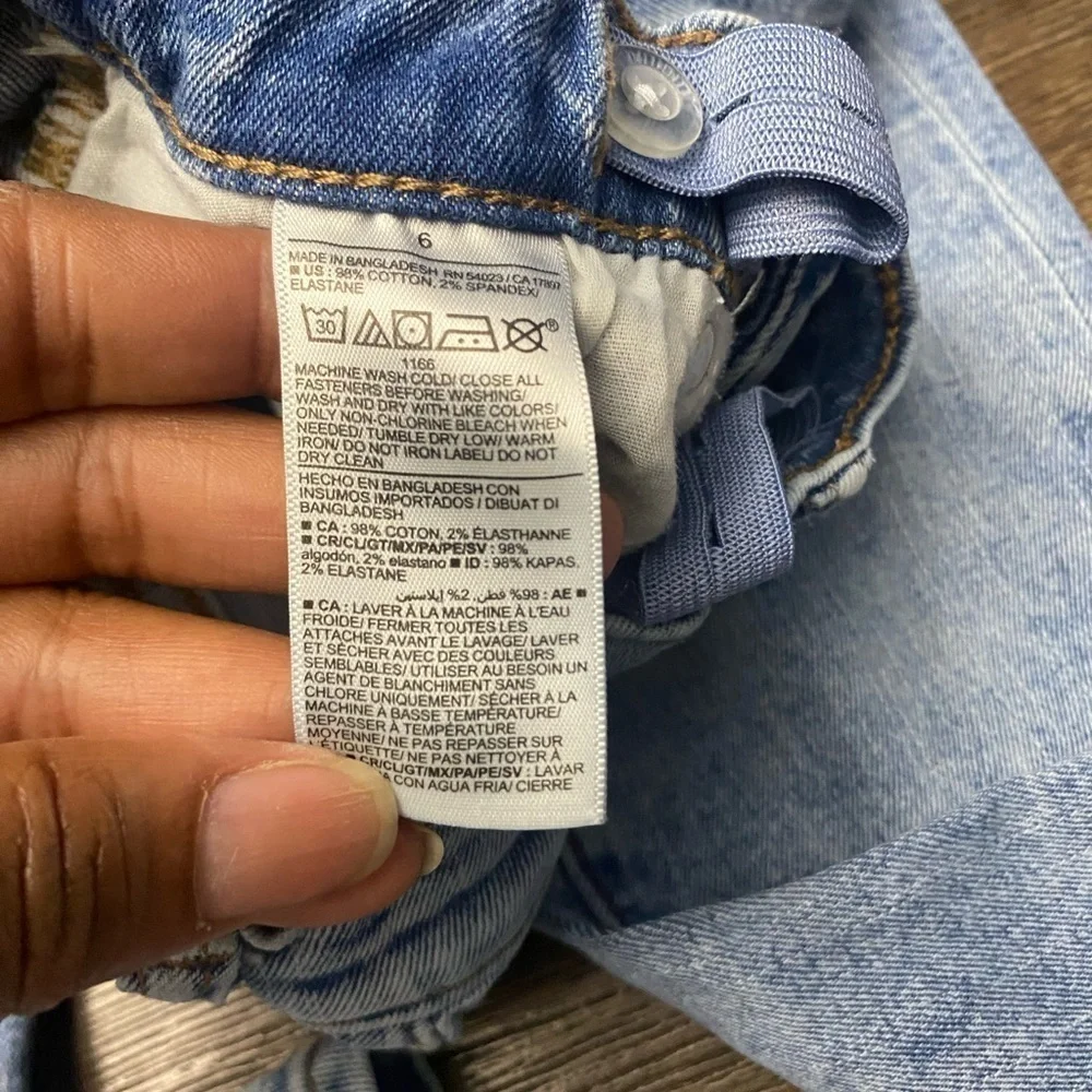 Old Navy Acid Wash Boy Jeans Straight Leg size 6